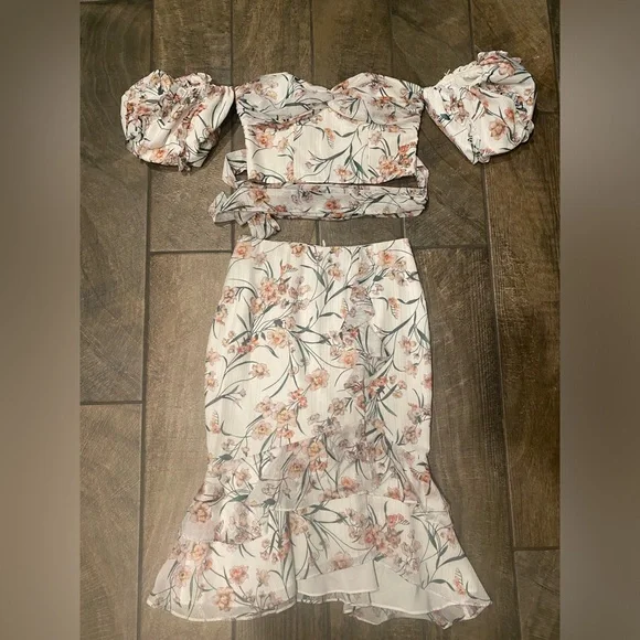 Lulu’s Frill White Floral Print Off-the-Shoulder Two-Piece Midi Dress - Picture 5 of 7